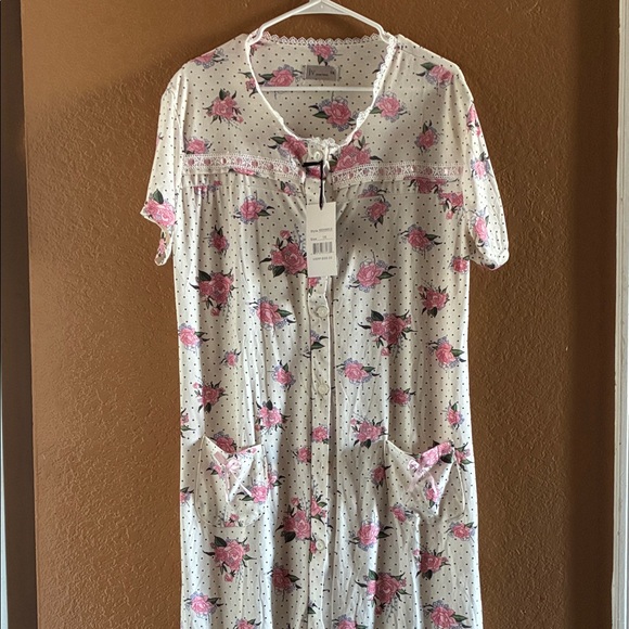 Joan Vass Other - Joan Vass Cream Floral Button-Front House Dress with Pink Roses